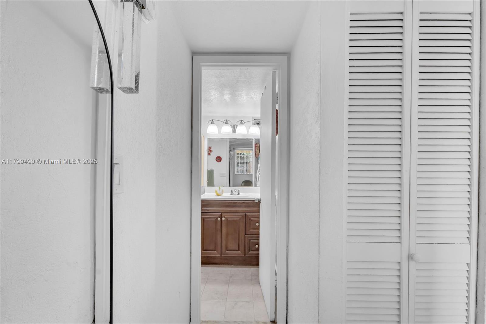 YOLANDA VILLAS CONDO - Residential