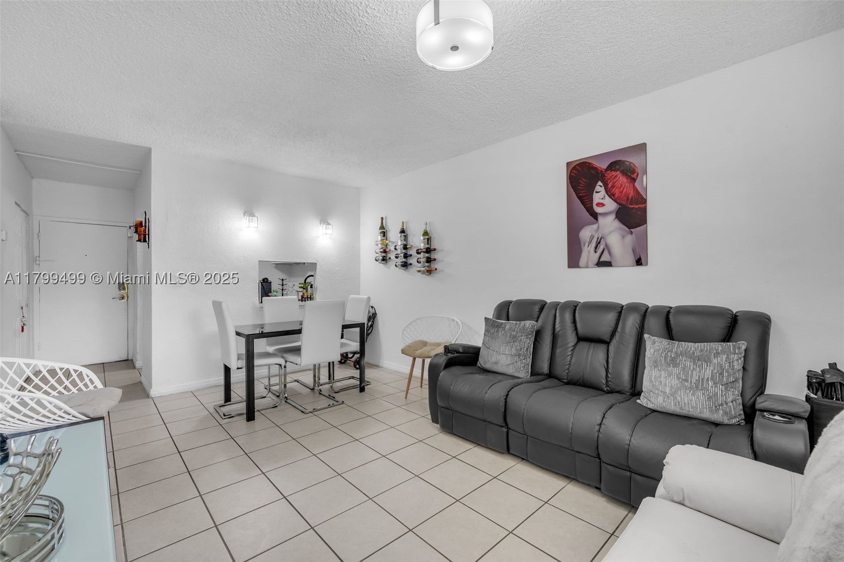 4550 NW 9th St 106E