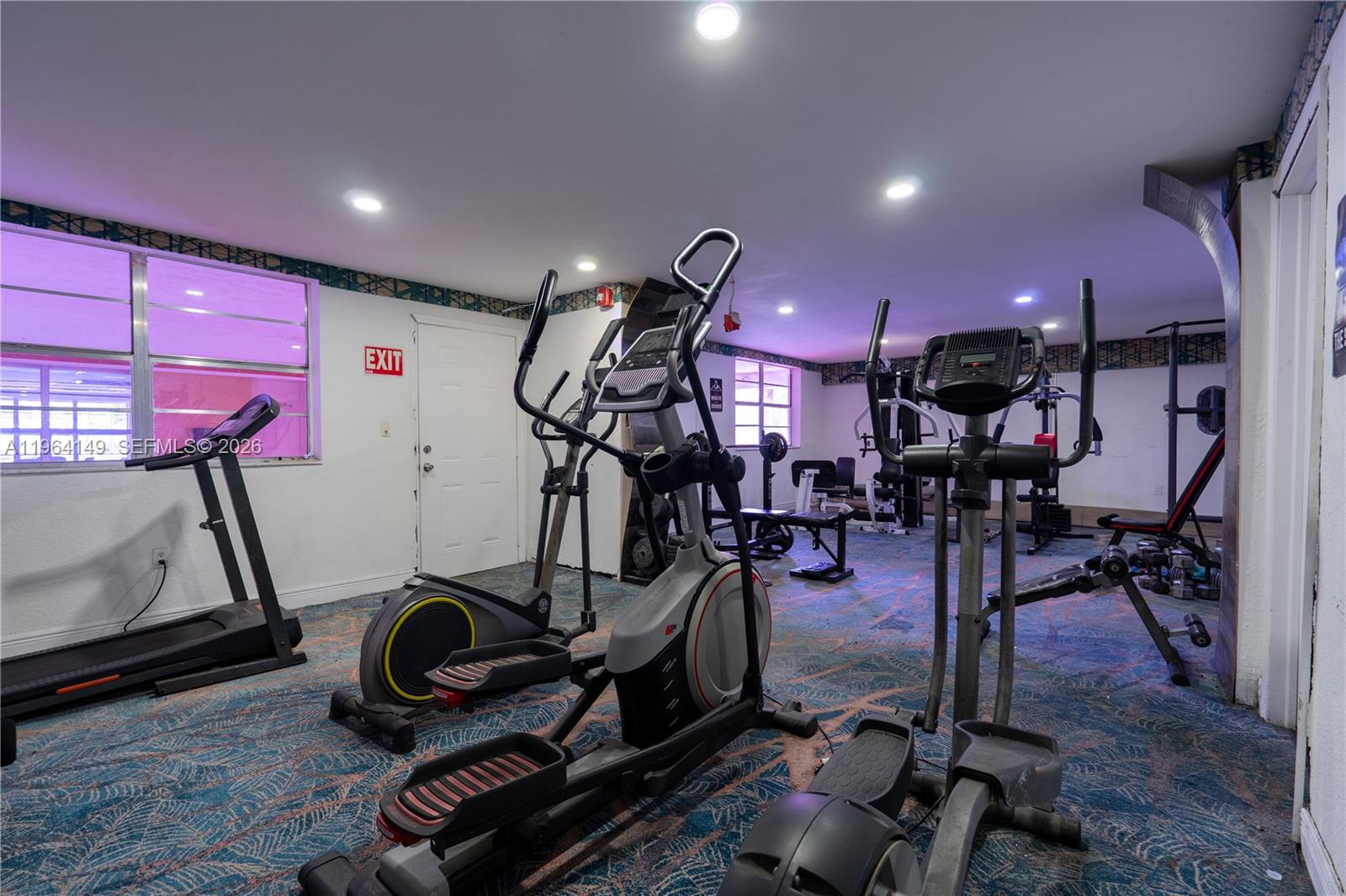 PALM-WEST GARDENS CONDO - Residential