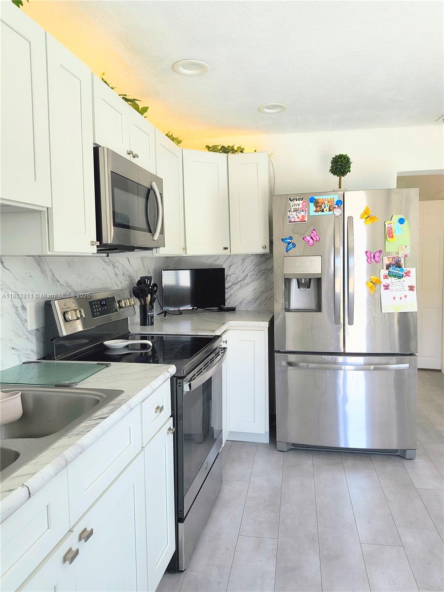 ARTBILT HOMES - Residential