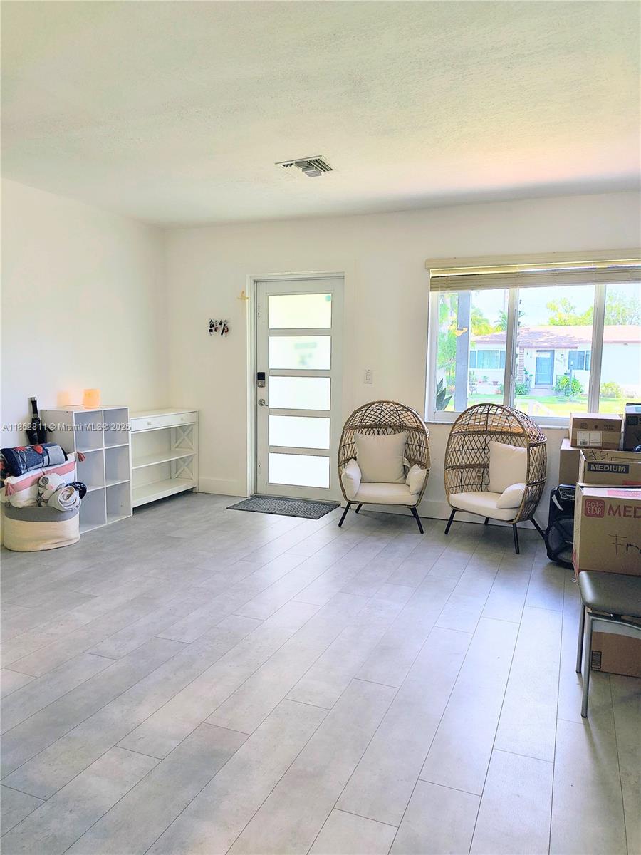 ARTBILT HOMES - Residential