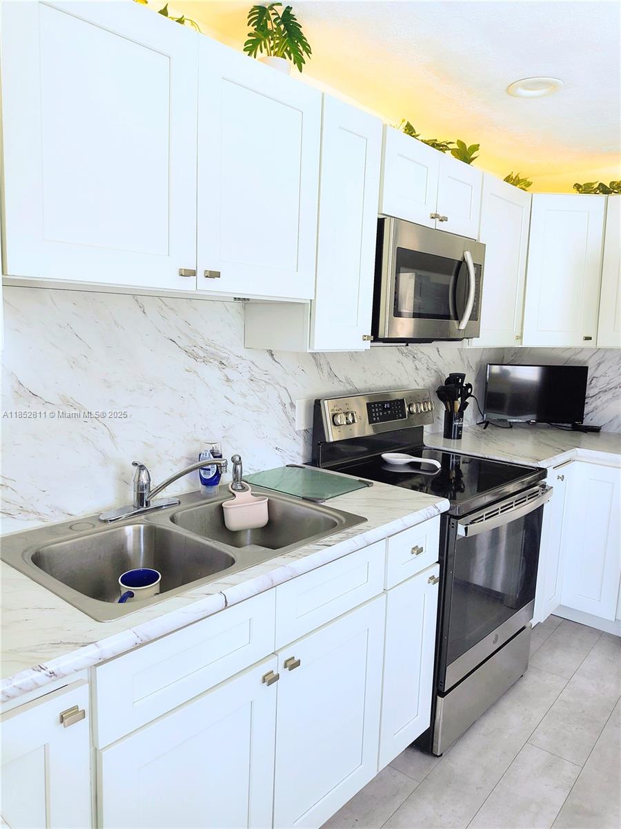 ARTBILT HOMES - Residential