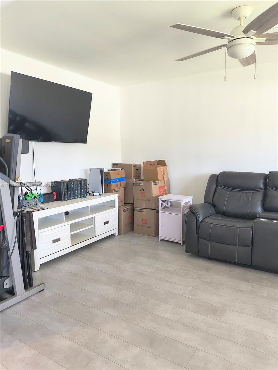 ARTBILT HOMES - Residential