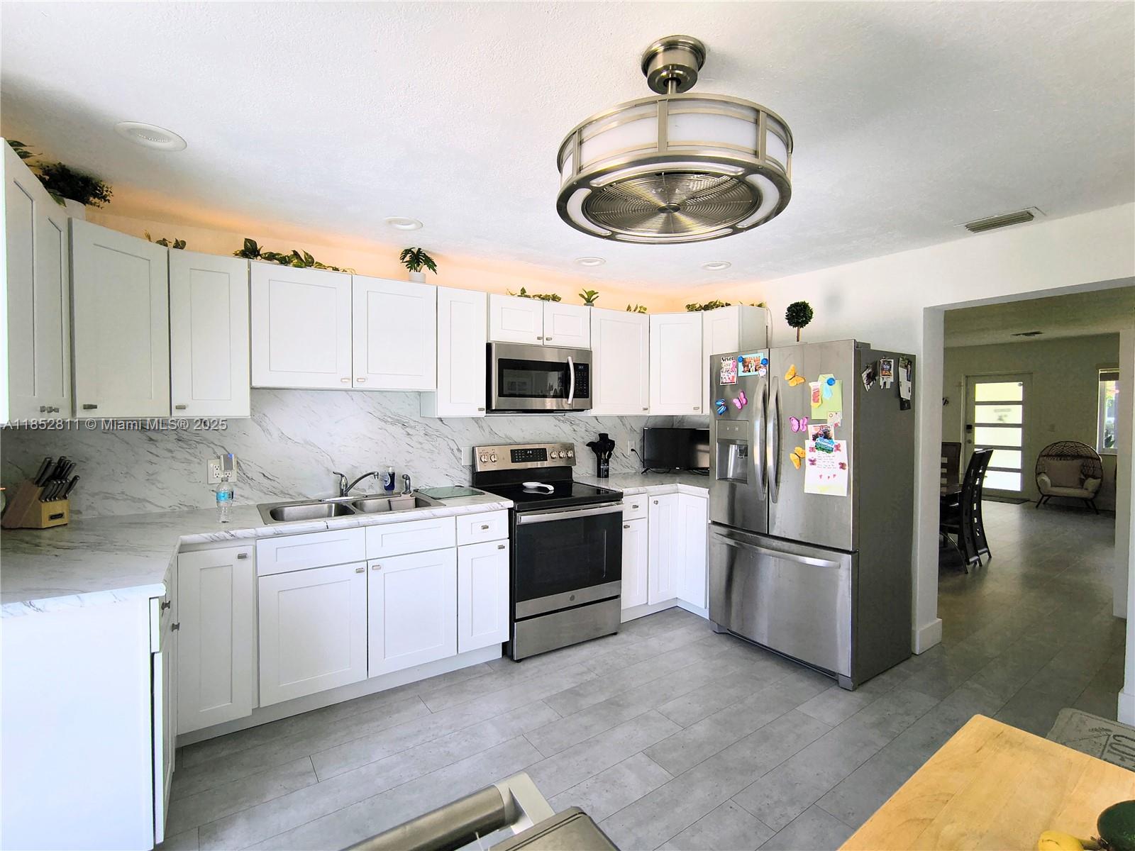 ARTBILT HOMES - Residential