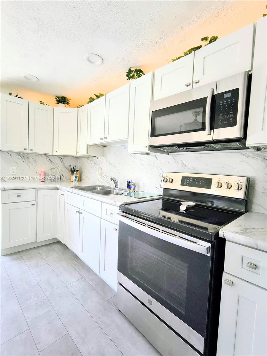 ARTBILT HOMES - Residential