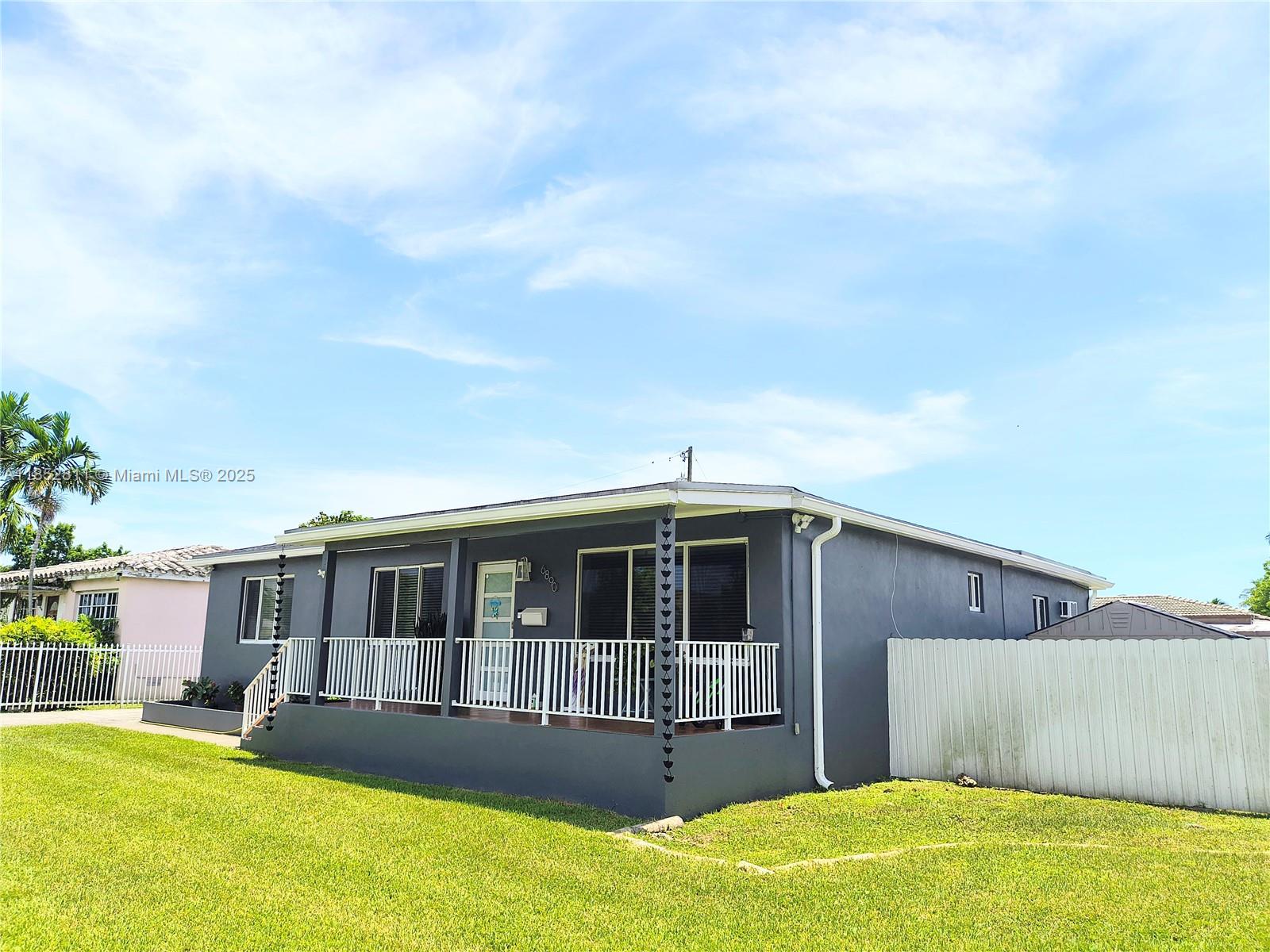 ARTBILT HOMES - Residential