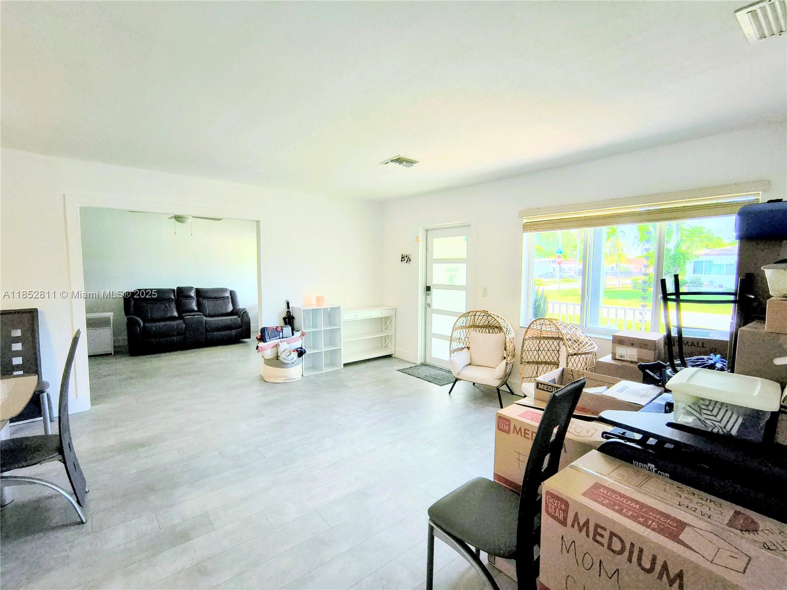 ARTBILT HOMES - Residential
