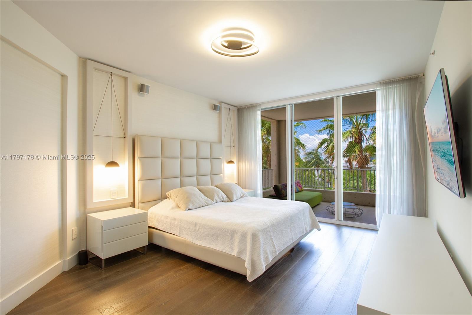 RESORT VILLA ONE CONDO - Residential