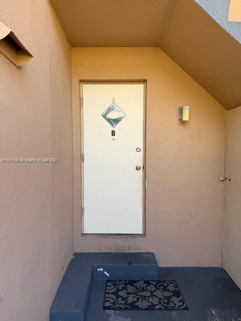 Rental Property at 1750 Madison St B, Hollywood, Broward County, Florida - Bedrooms: 1 
Bathrooms: 1  - $1,500 MO.