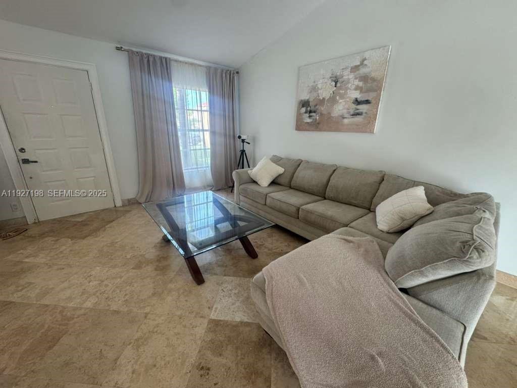 COQUINA LAKES - Residential Lease