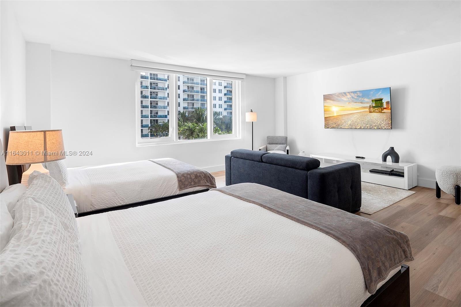 RONEY PALACE CONDO - Residential Lease