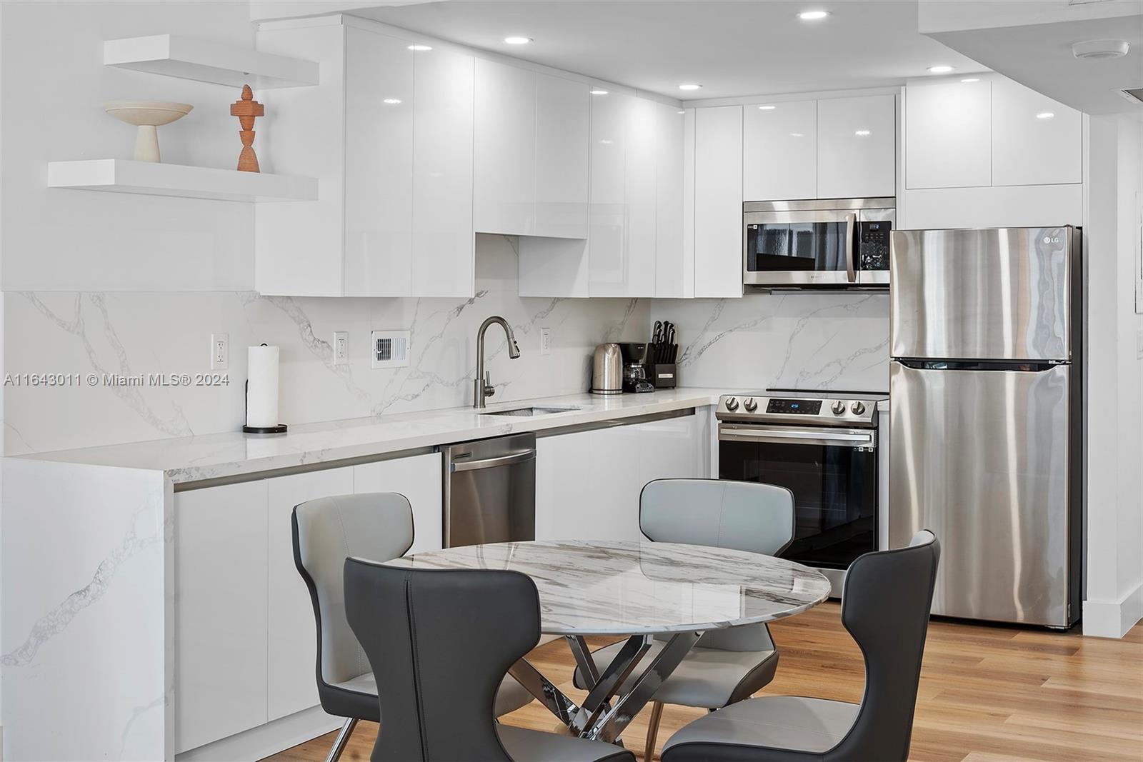 RONEY PALACE CONDO - Residential Lease