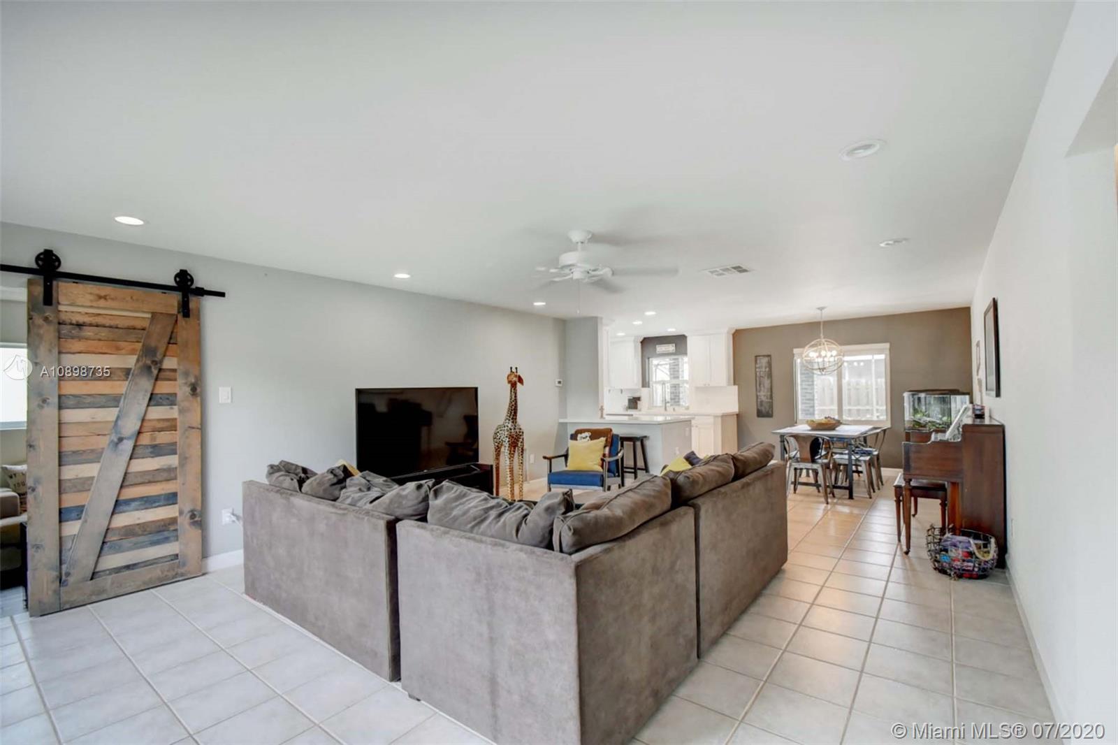 SANDALFOOT COVE SEC 6 - Residential