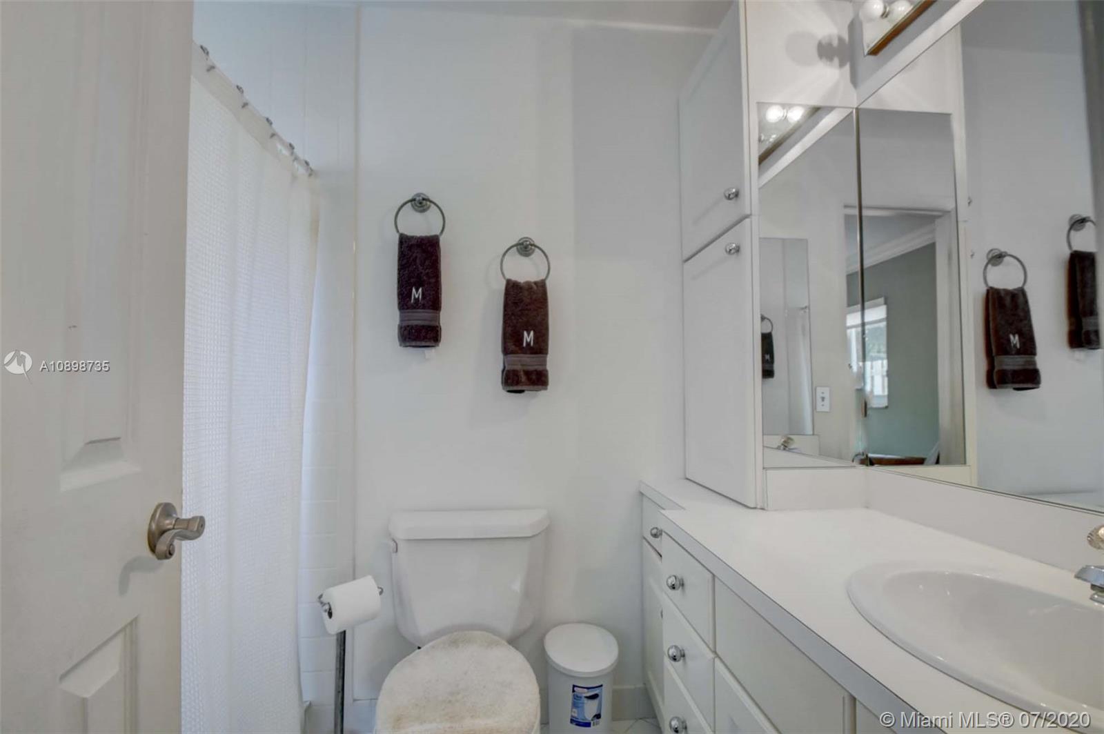 SANDALFOOT COVE SEC 6 - Residential