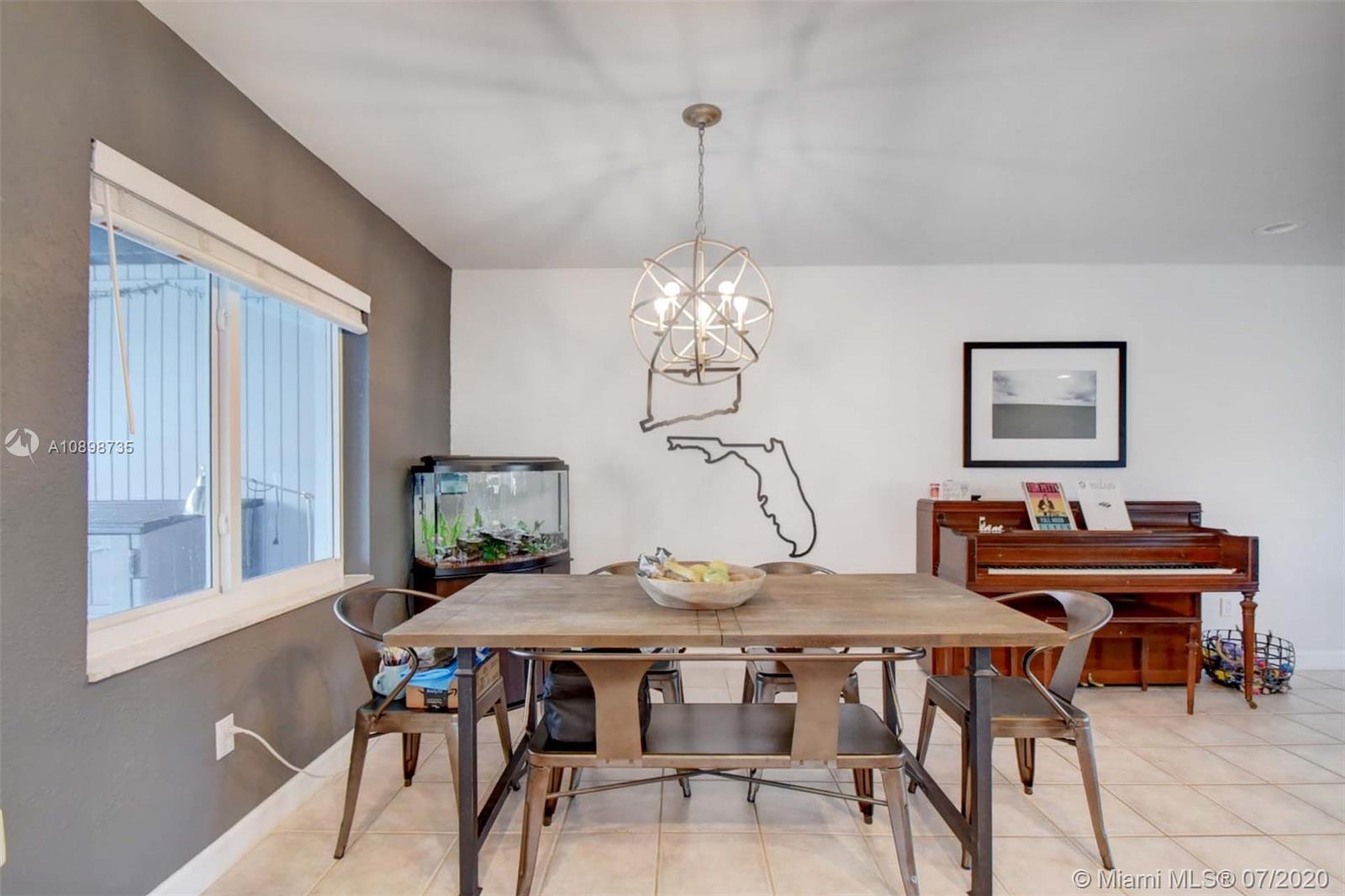 SANDALFOOT COVE SEC 6 - Residential