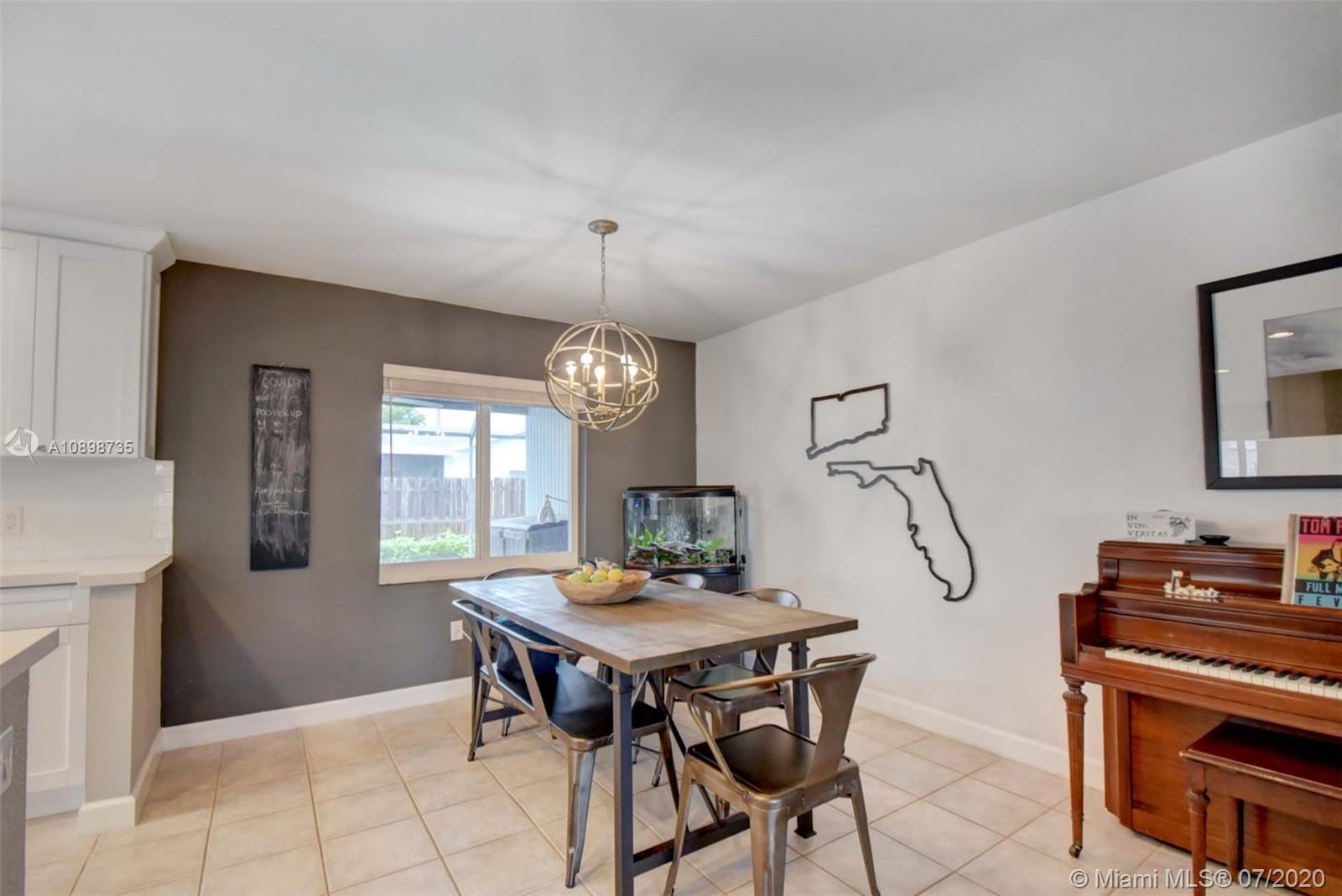 SANDALFOOT COVE SEC 6 - Residential