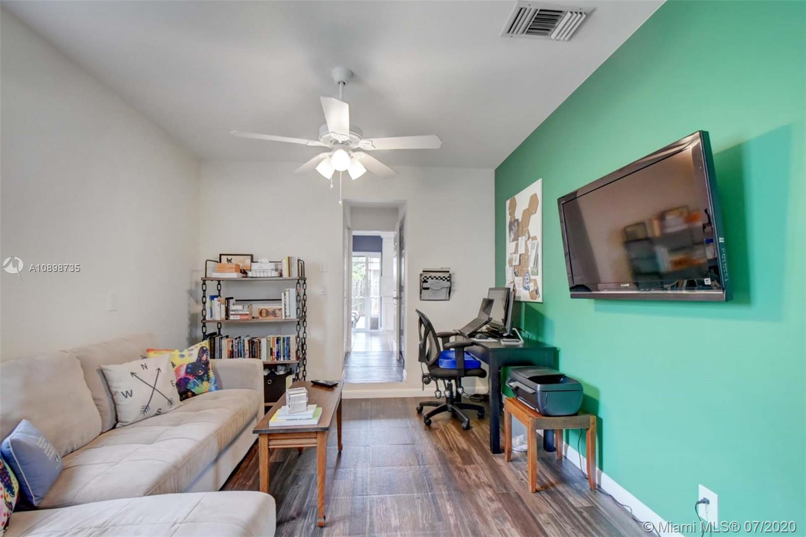 SANDALFOOT COVE SEC 6 - Residential