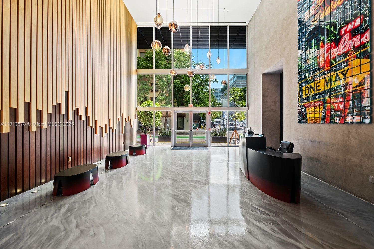 CENTRO CONDO - Residential