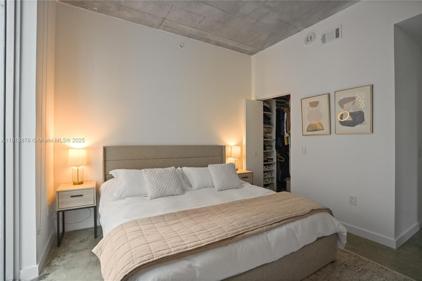 CENTRO CONDO - Residential