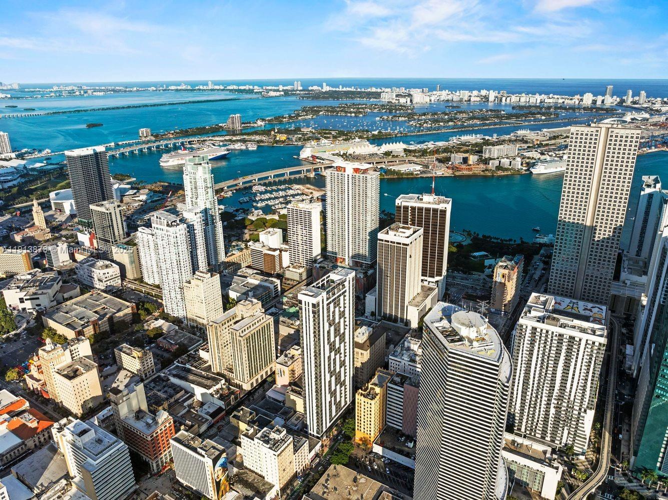 CENTRO CONDO - Residential