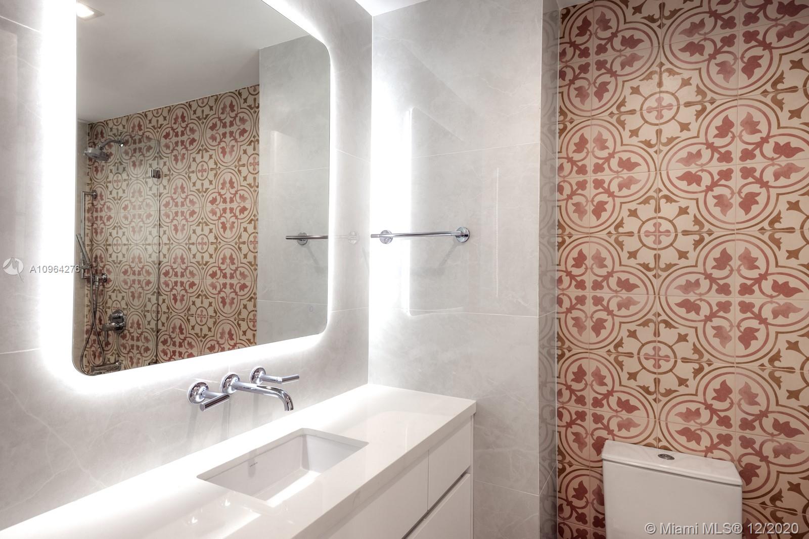 OCEANSIDE @ FISHER ISL CO - Residential