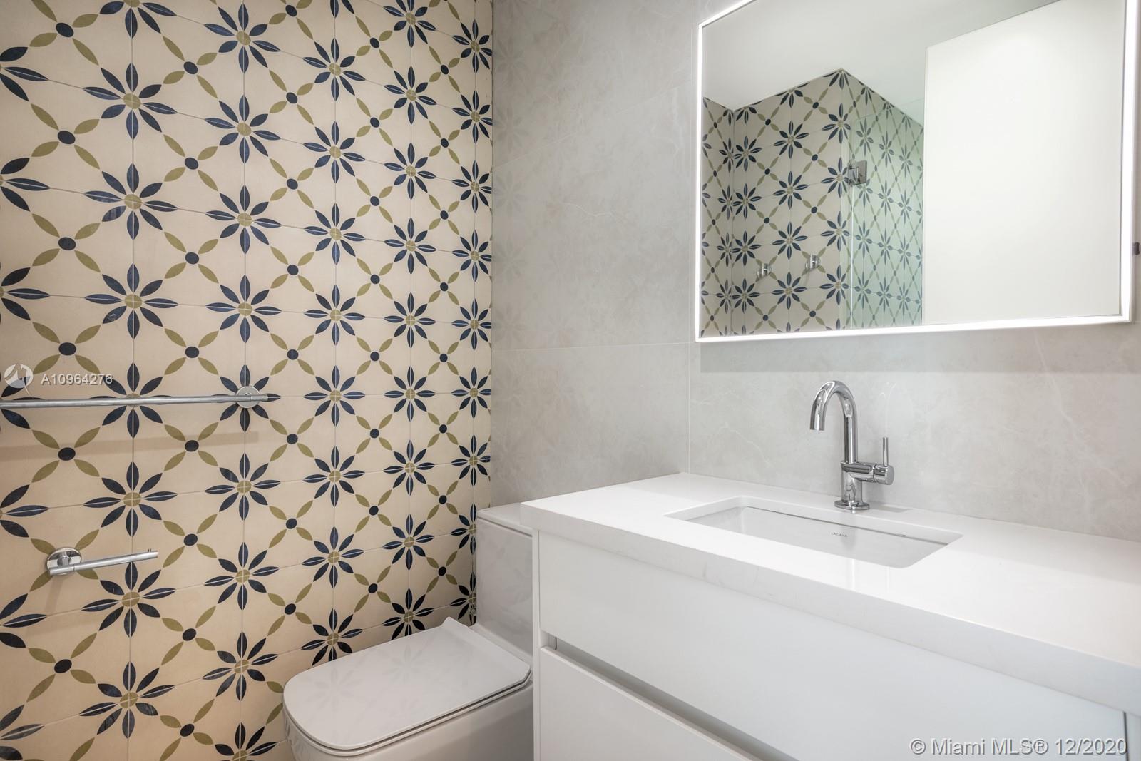 OCEANSIDE @ FISHER ISL CO - Residential