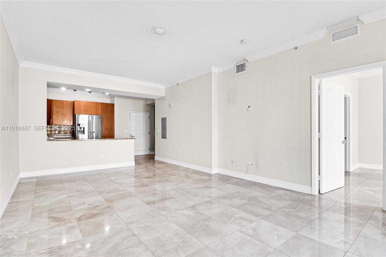 OCEAN MARINE YACHT CLUB C - Residential