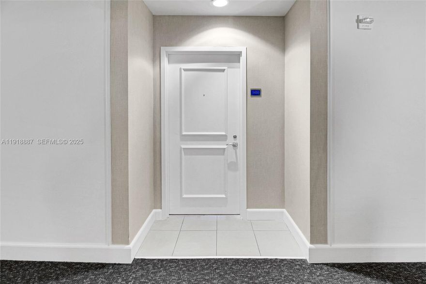 Discover coastal living at its finest in this bright and spacious 1 bedroom plus den condo offering breathtaking Intracoastal and ocean views. Located in a well-maintained, amenity-rich building, this residence provides comfort, convenience, and resort-style living. Walking distance to the beach.
Inside, you'll find an open layout with abundant natural light, a functional den perfect for guests or a home office, and the added convenience of an in-unit washer and dryer. Enjoy sunrise and sunset panoramas from your balcony, with sparkling water views in every direction.
This move-in-ready home is perfect for year-round living, a vacation getaway, or an investment opportunity. Asigned Parkin and valet for guests, 1 storage, gym, pool with intercostal view and more