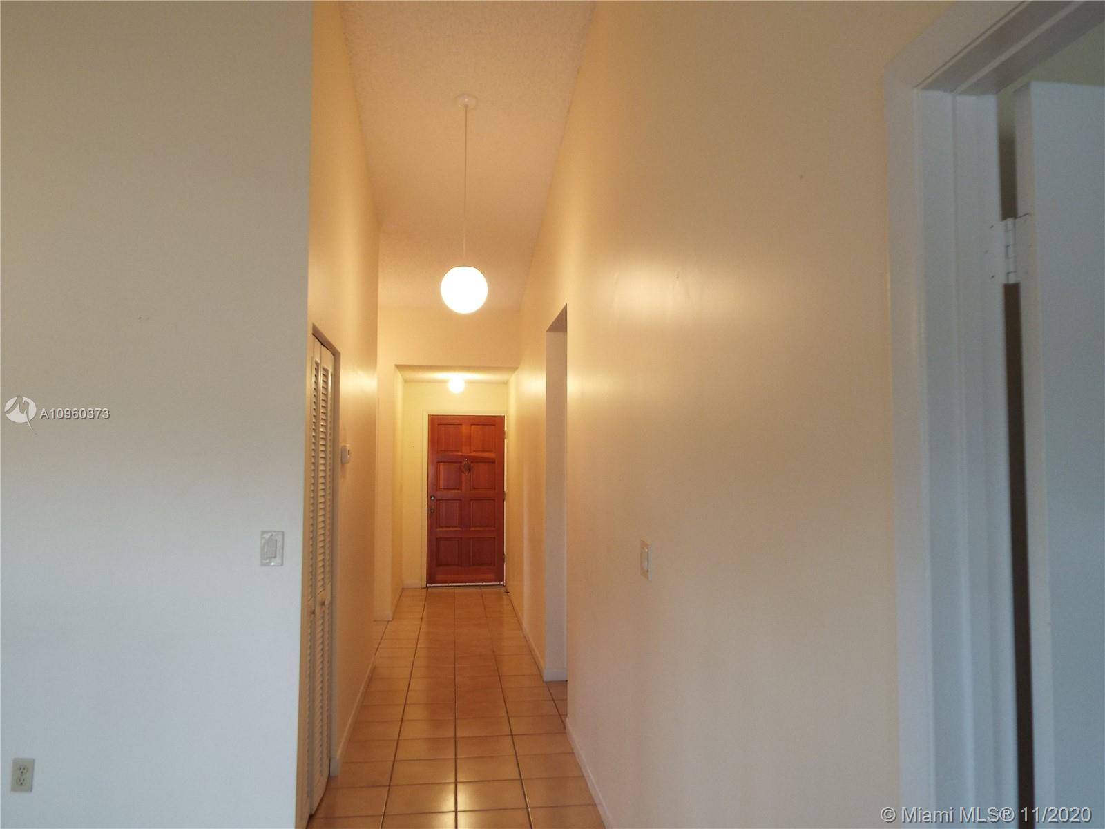 SOMERSET VILLAS - Residential