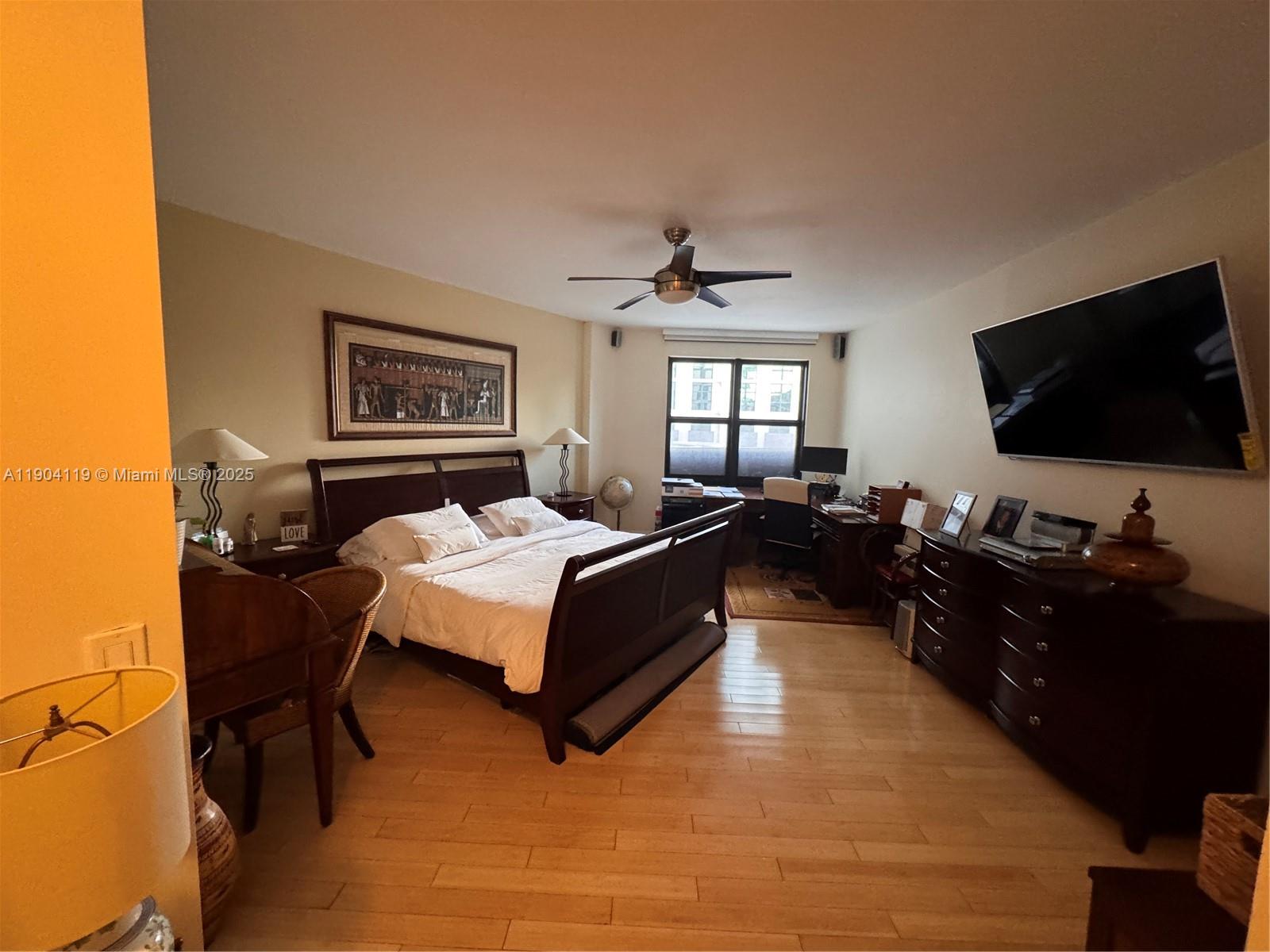 TOWERS OF KEY BISCAYNE CO - Residential Lease