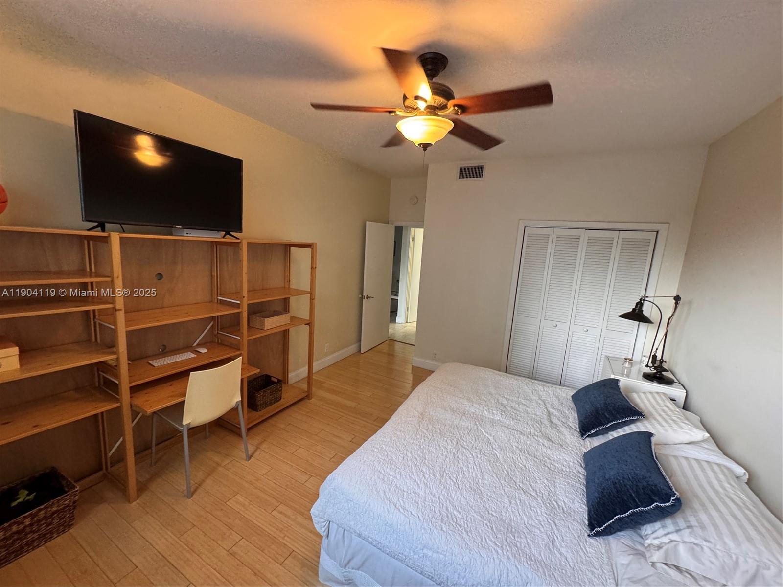 TOWERS OF KEY BISCAYNE CO - Residential Lease