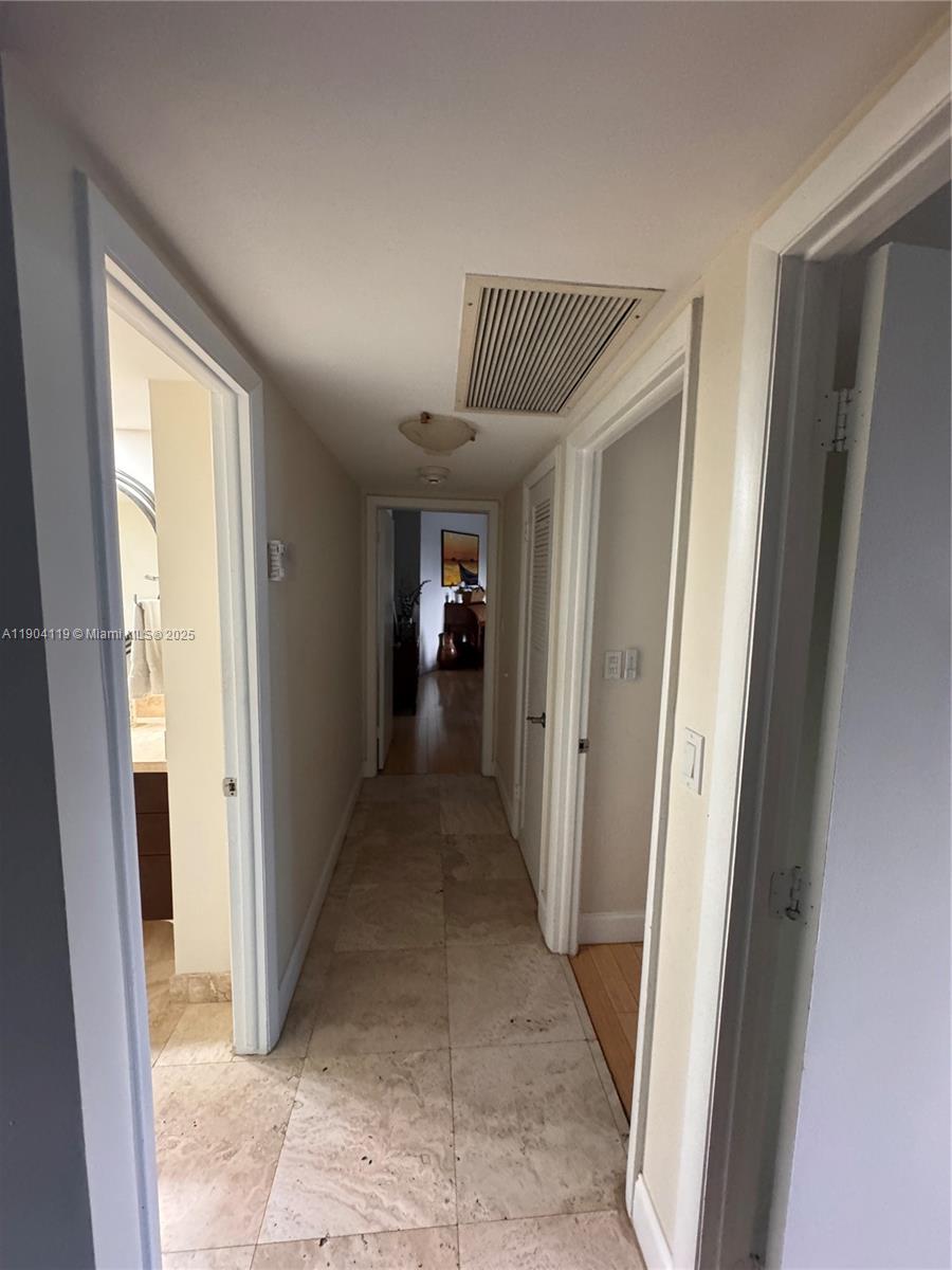 TOWERS OF KEY BISCAYNE CO - Residential Lease