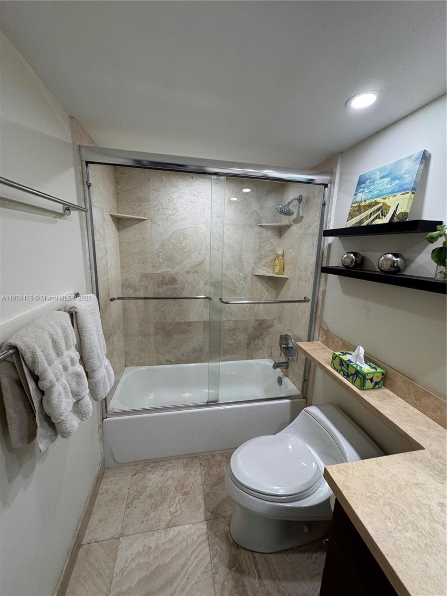 TOWERS OF KEY BISCAYNE CO - Residential Lease