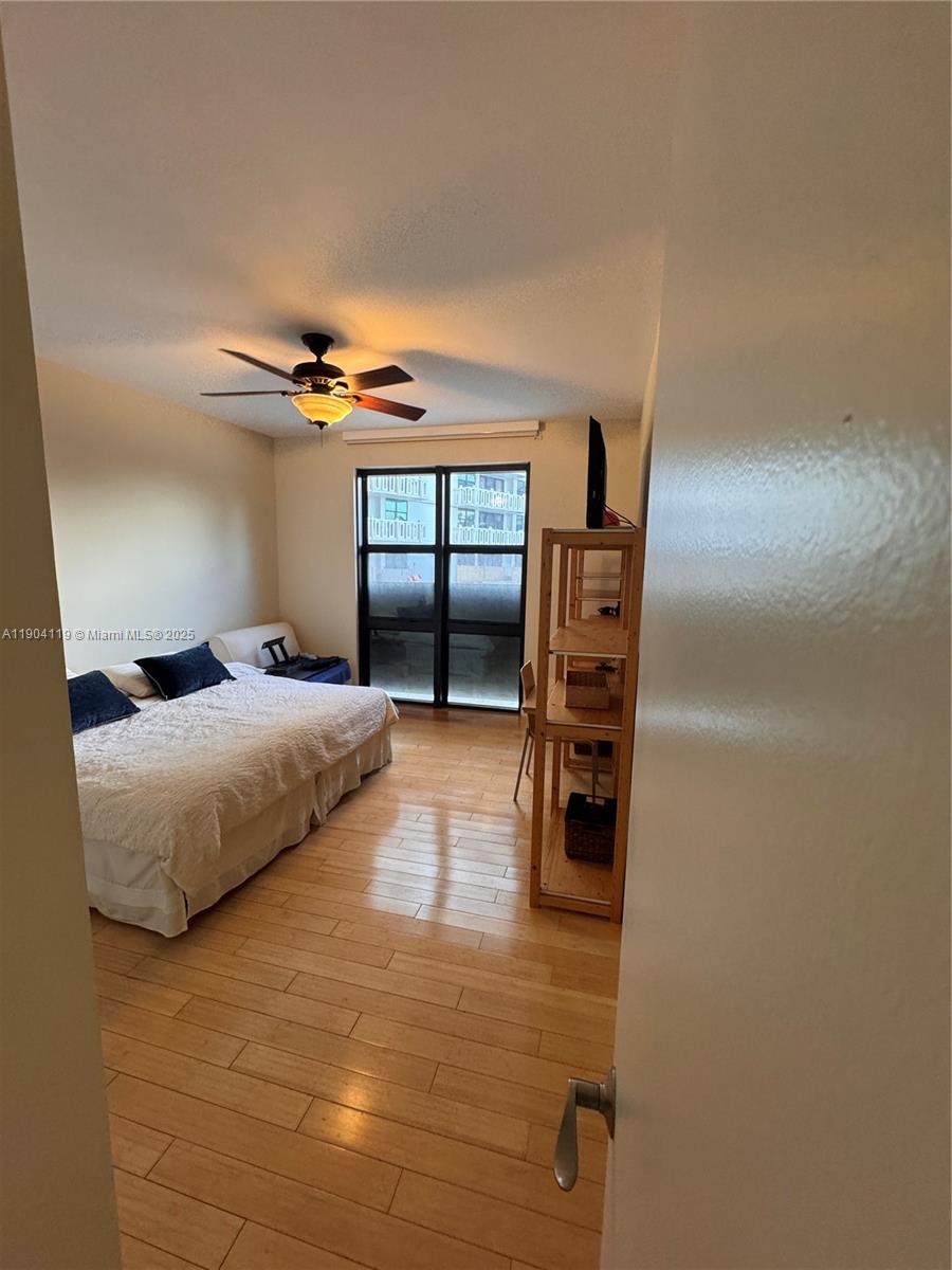 TOWERS OF KEY BISCAYNE CO - Residential Lease