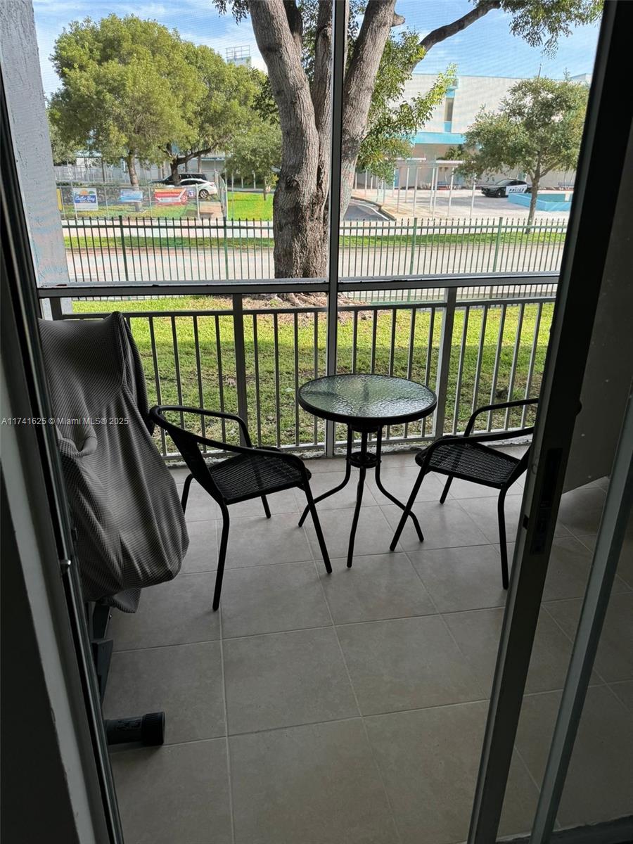 LE CLUB AT OLD CUTLER CON - Residential
