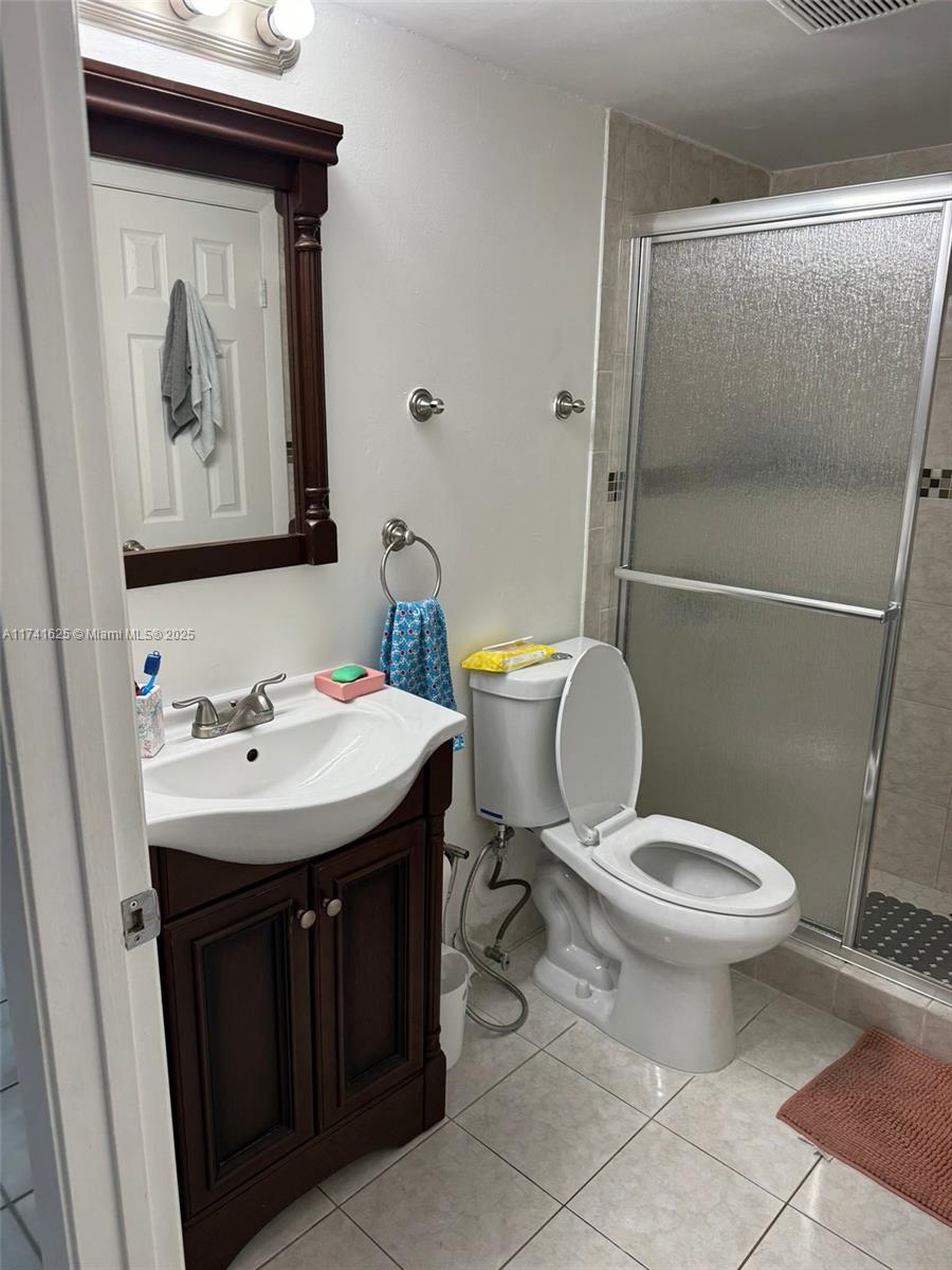LE CLUB AT OLD CUTLER CON - Residential