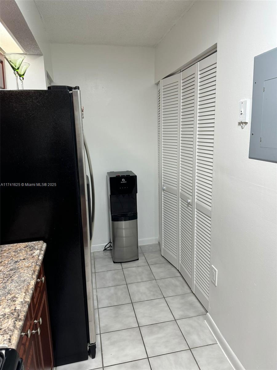 LE CLUB AT OLD CUTLER CON - Residential