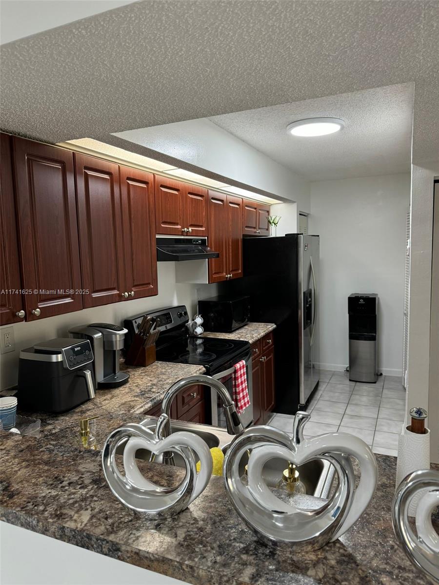 LE CLUB AT OLD CUTLER CON - Residential