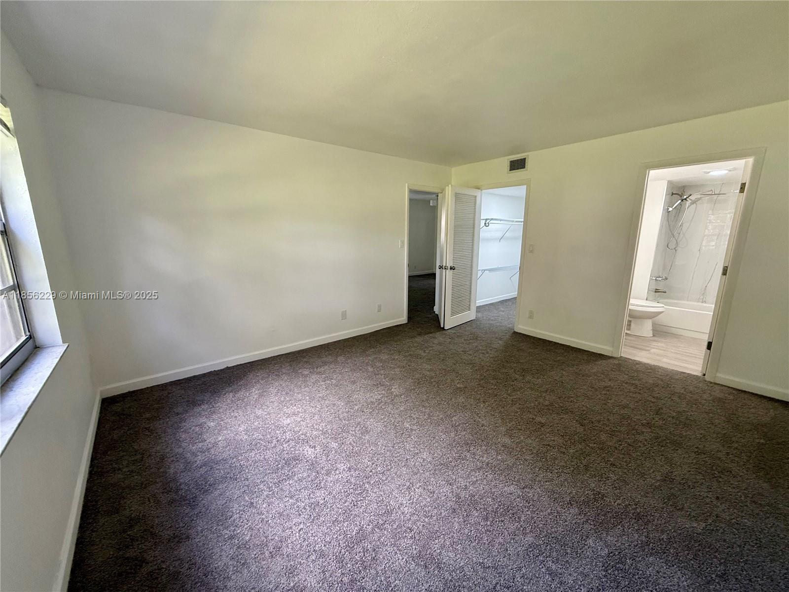 SHERWOOD SQUARE CONDOMINI - Residential Lease