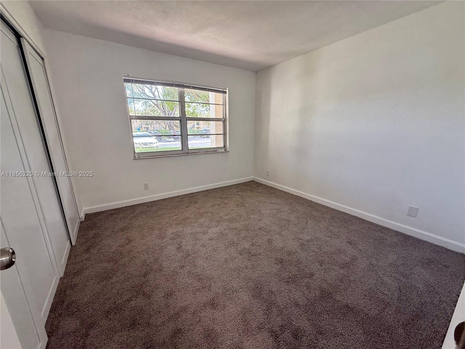 SHERWOOD SQUARE CONDOMINI - Residential Lease