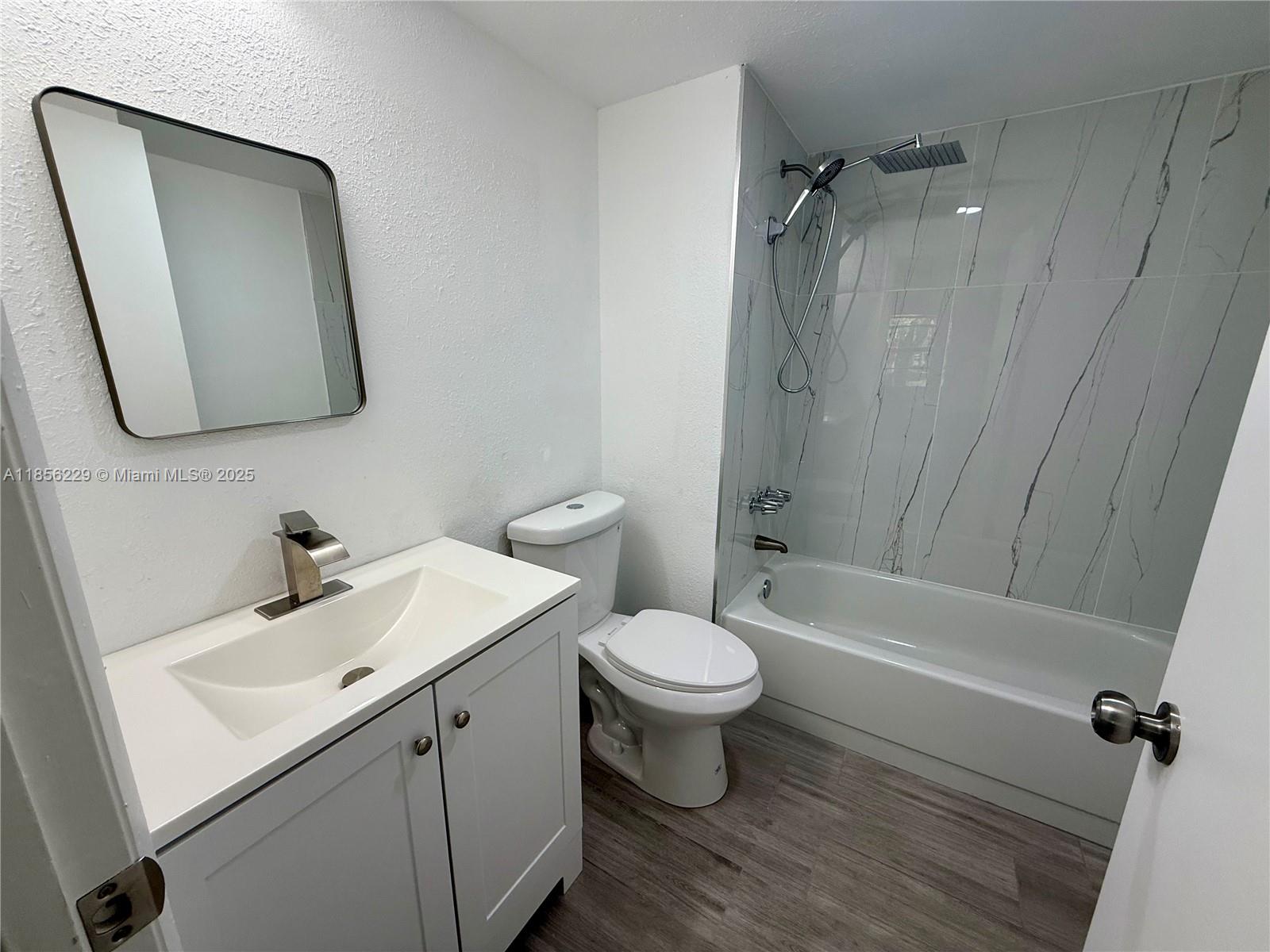 SHERWOOD SQUARE CONDOMINI - Residential Lease