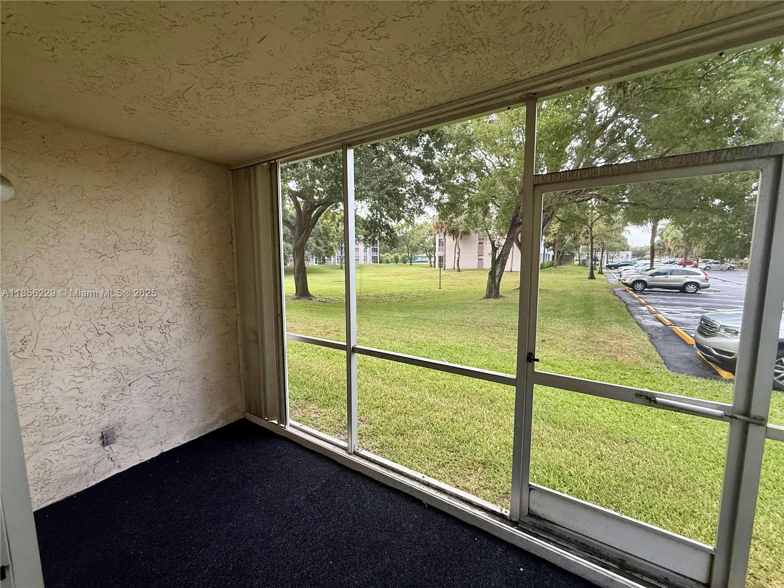 SHERWOOD SQUARE CONDOMINI - Residential Lease