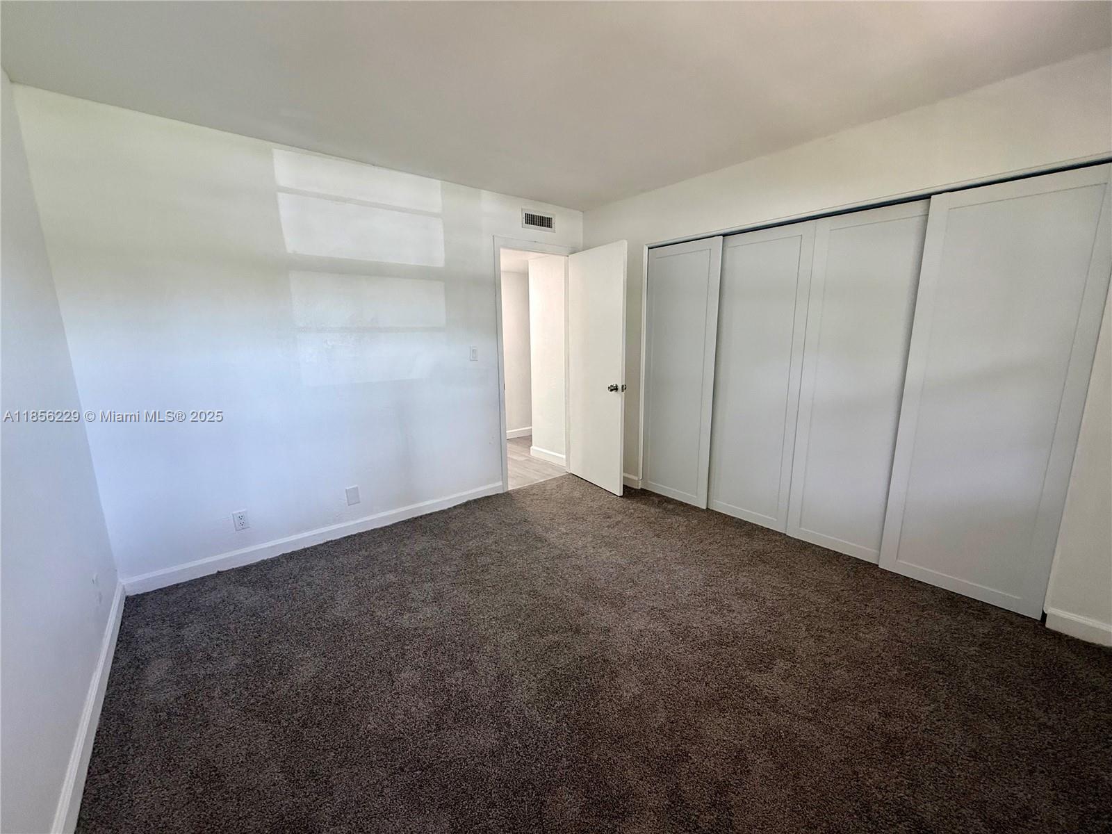 SHERWOOD SQUARE CONDOMINI - Residential Lease