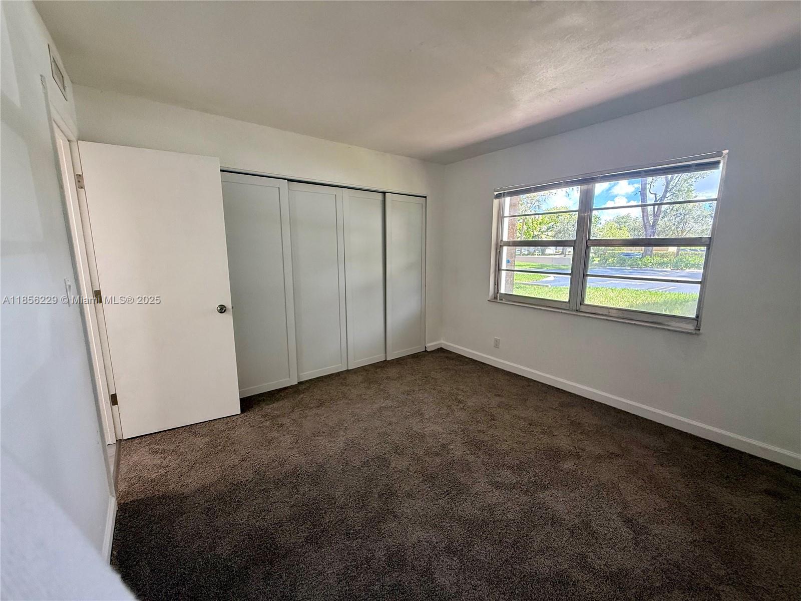 SHERWOOD SQUARE CONDOMINI - Residential Lease