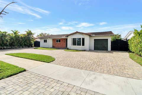 1804 SW 102nd ct 1804 Miami FL 33165