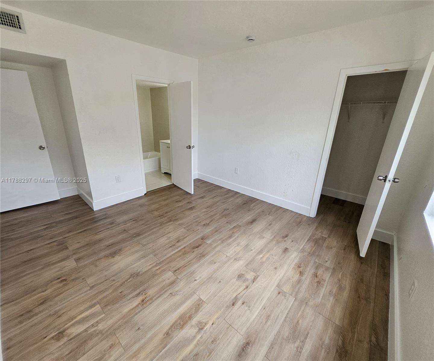 SUNSET PALM VILLAS CONDO - Residential