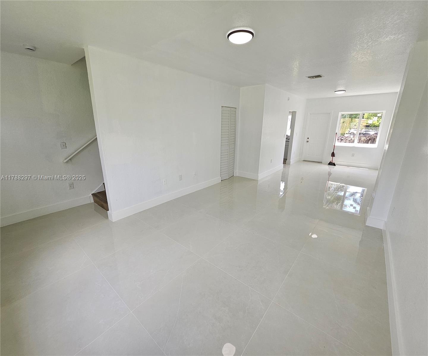 450 NW 84th St 450