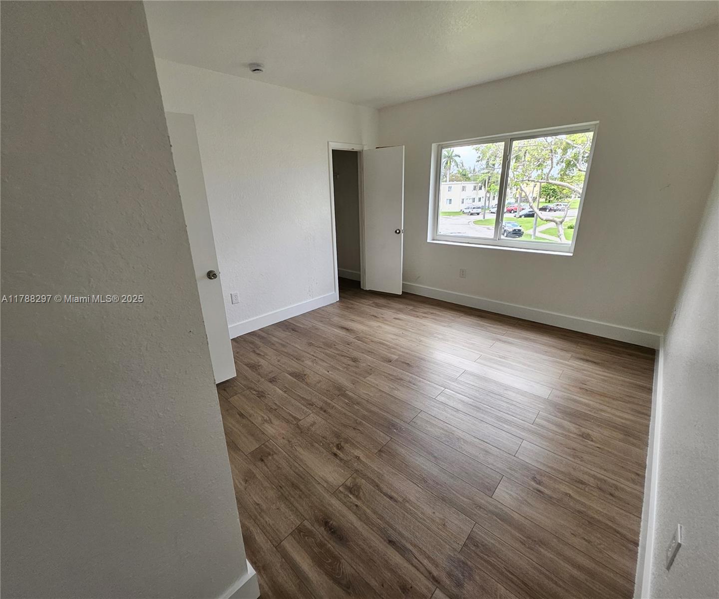 SUNSET PALM VILLAS CONDO - Residential