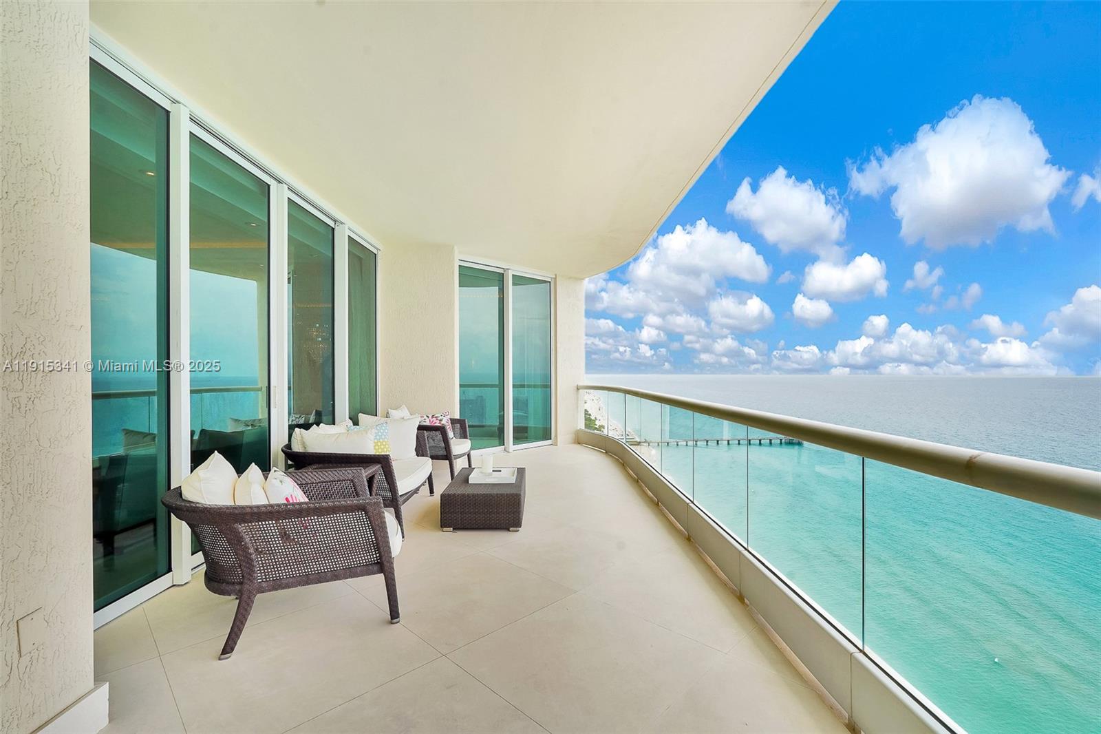 TURNBERRY OCEAN COLONY - Residential