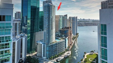 Condominium in Miami FL 200 Biscayne Boulevard Way.jpg